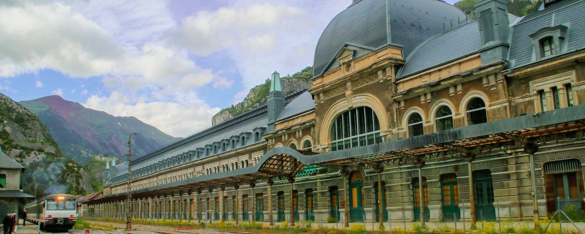 Canfranc, histoire d’une gare internationale dans les Pyrénées