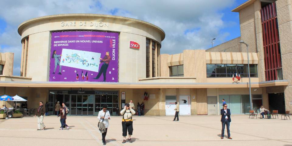 Gare de Dijon : trains en Bourgogne-Franche-Comté