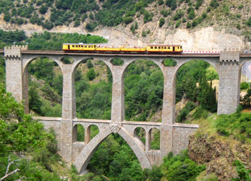 Le train jaune : viaduc de Séjourné (source Wikimédia)
